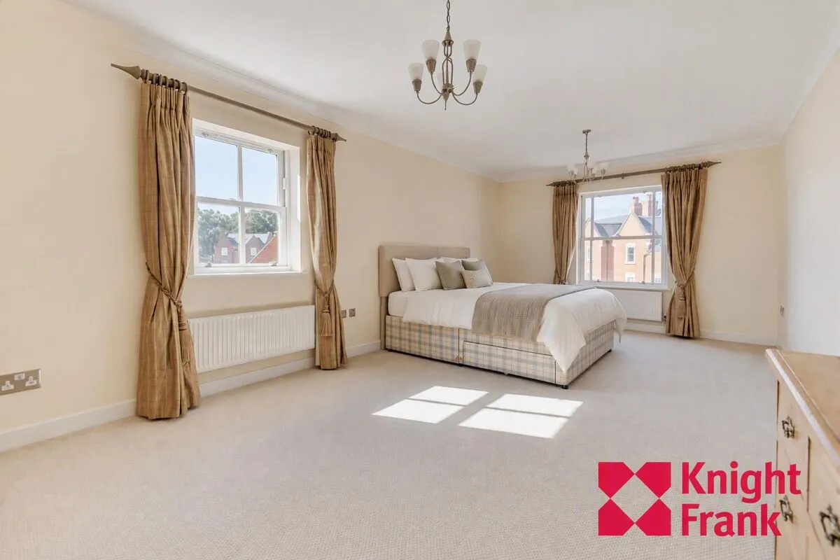 Longbourn, Windsor, SL4, photo 8