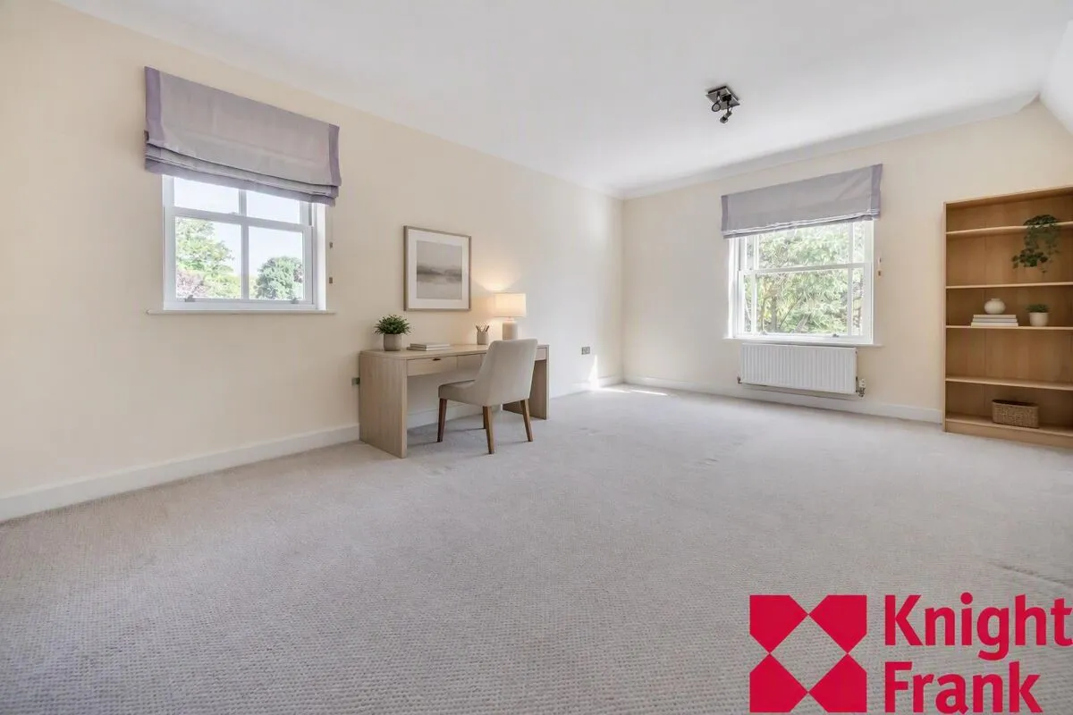Longbourn, Windsor, SL4, photo 12