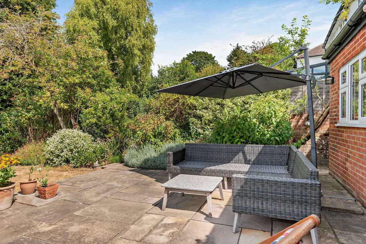 Tudor Drive, Otford, Sevenoaks, Kent, TN14 5QP, photo 2