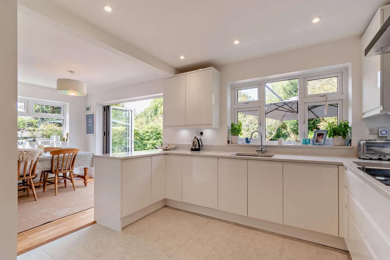 Tudor Drive, Otford, Sevenoaks, Kent, TN14 5QP, photo 11