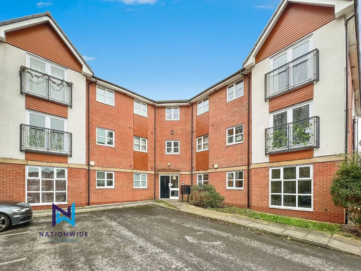 2 bed flat for sale — Clearwater Quays, Warrington, Cheshire, WA4 1DE