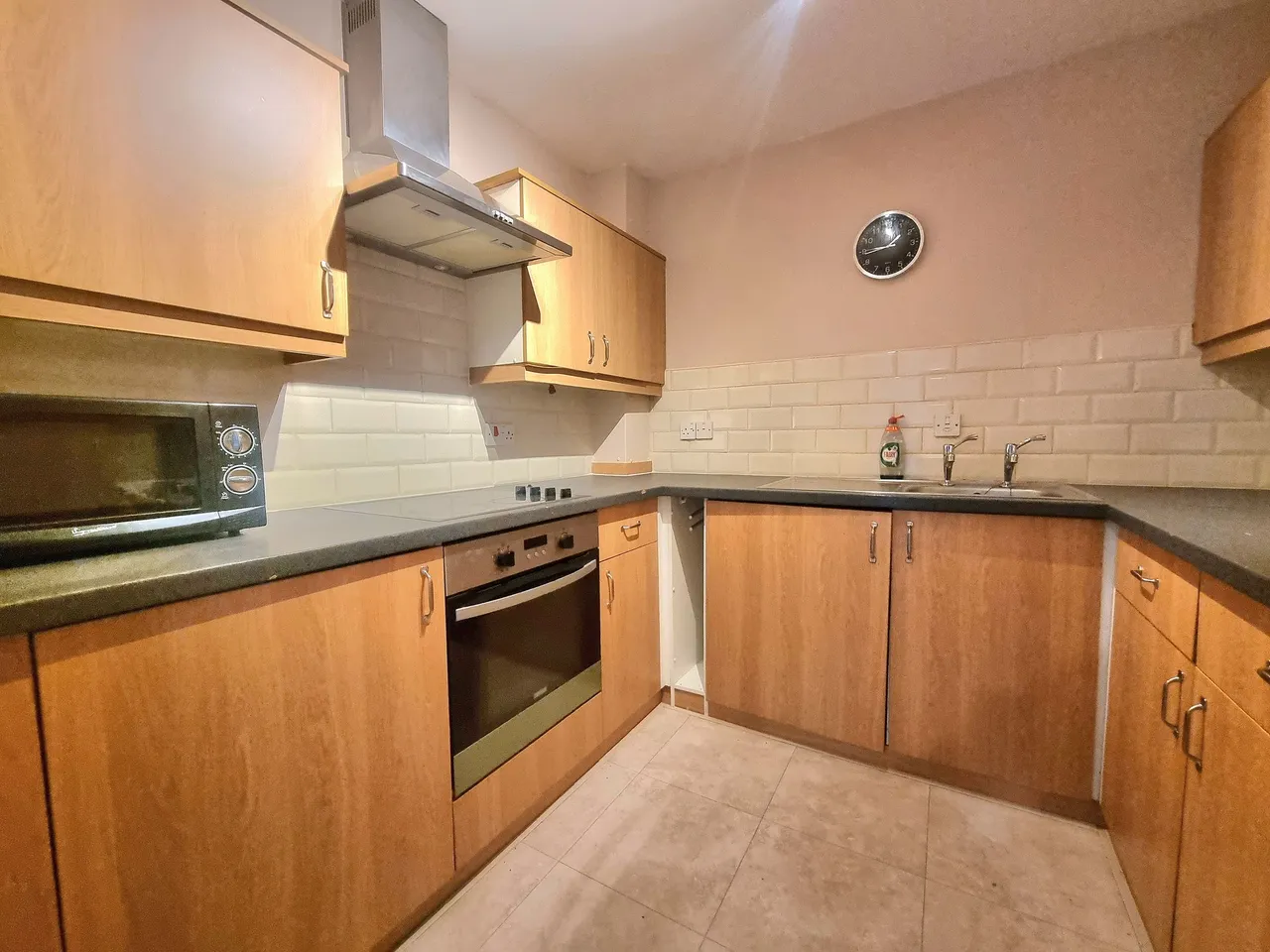 Alma Road, Sale, photo 4