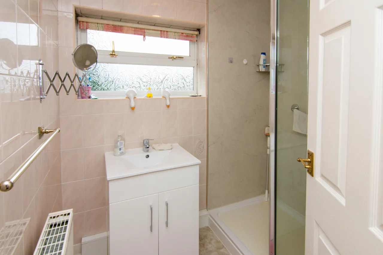 Riverside, Northwich, CW9, photo 12