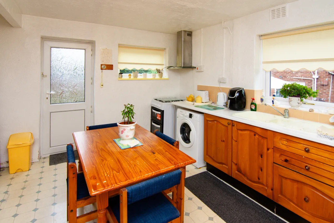 Riverside, Northwich, CW9, photo 9