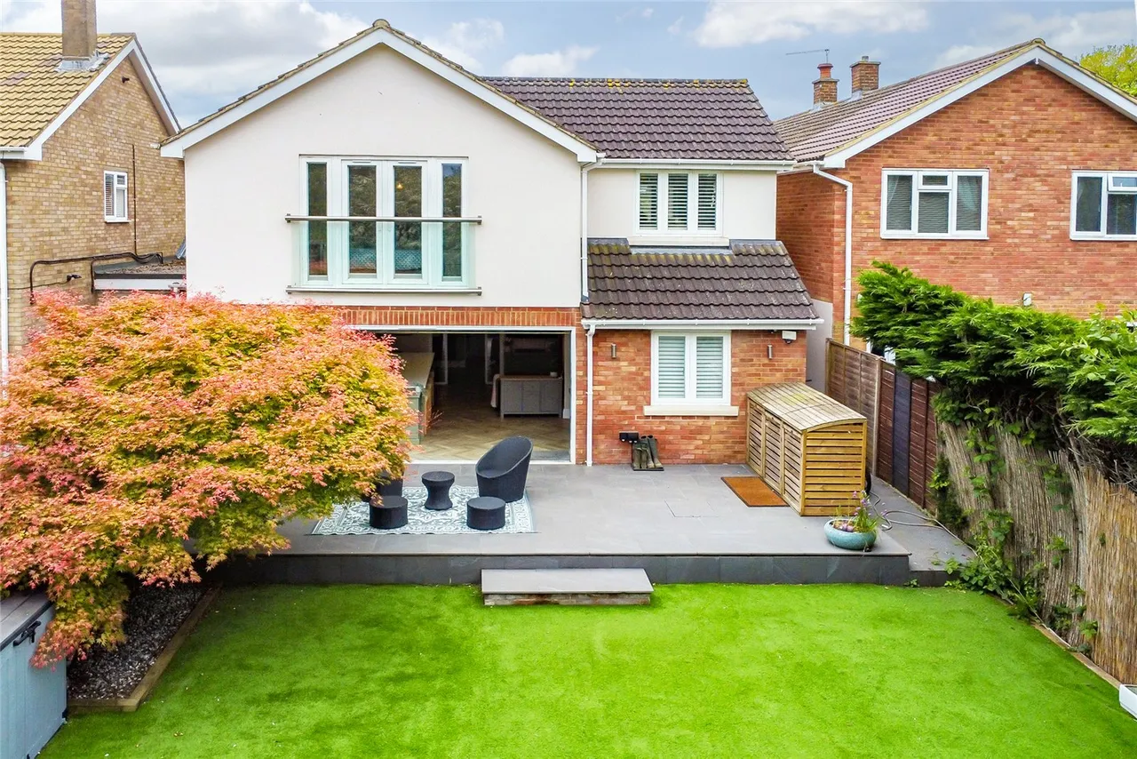 Ashley Gardens, Harpenden, Hertfordshire, AL5 3EY, photo 9