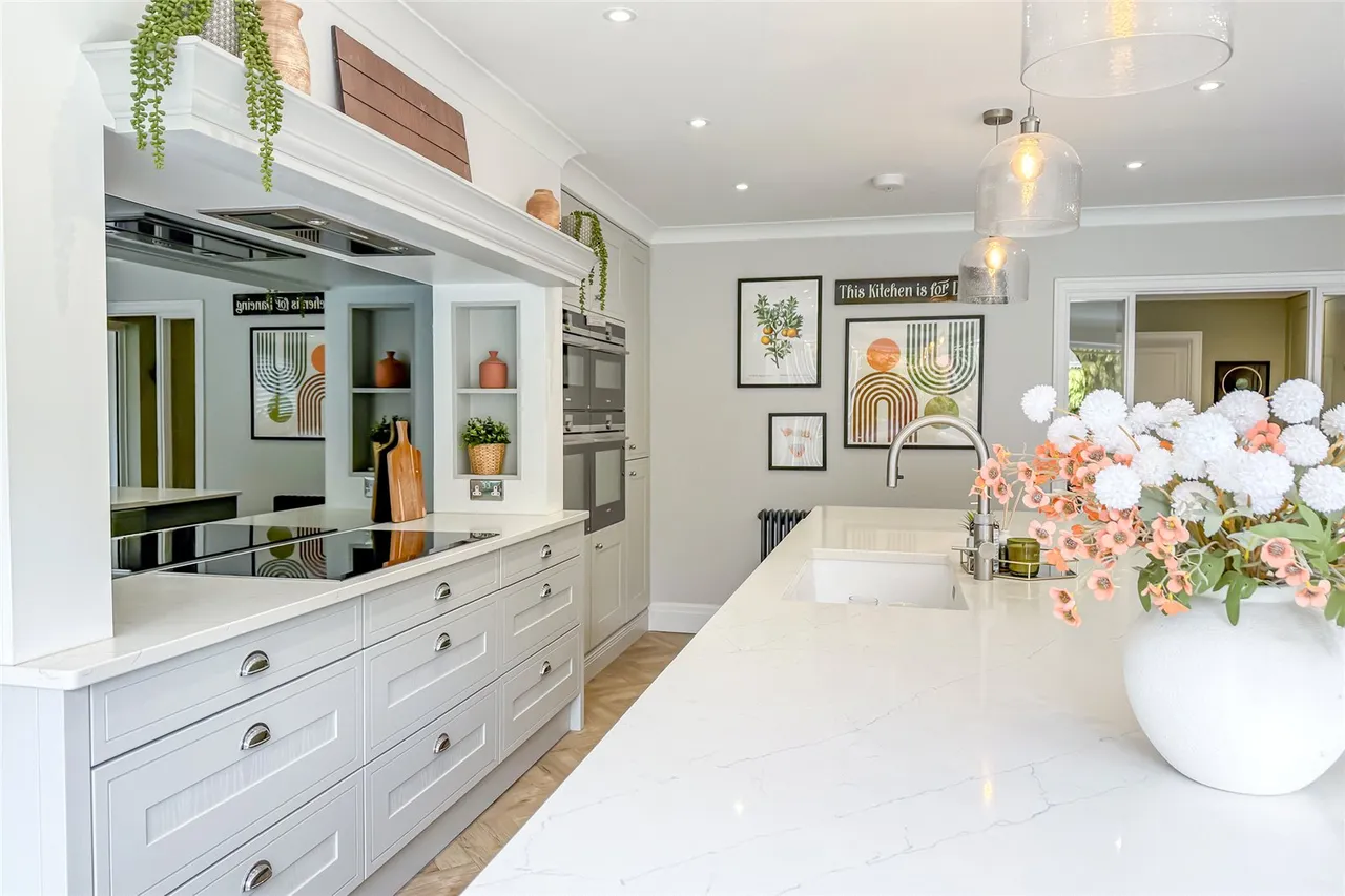 Ashley Gardens, Harpenden, Hertfordshire, AL5 3EY, photo 22