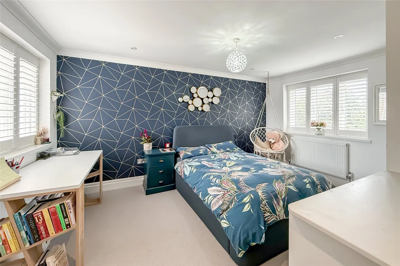 Ashley Gardens, Harpenden, Hertfordshire, AL5 3EY, photo 8