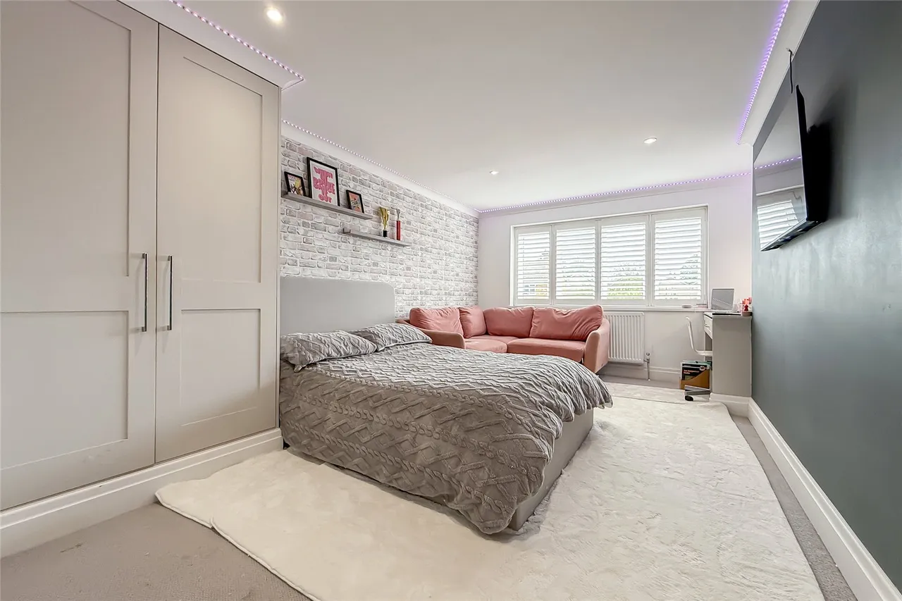 Ashley Gardens, Harpenden, Hertfordshire, AL5 3EY, photo 6