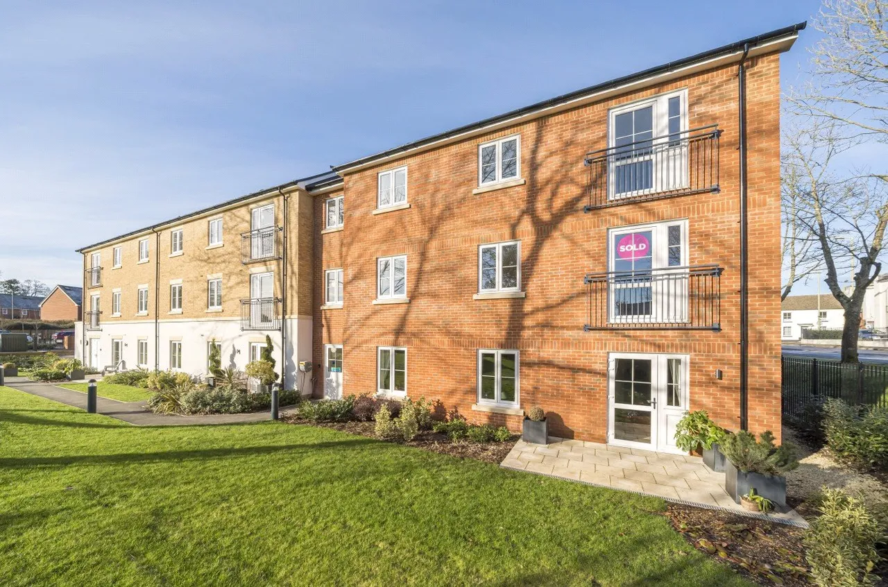 Queen Elizabeth Place, Alton, GU34, photo 12