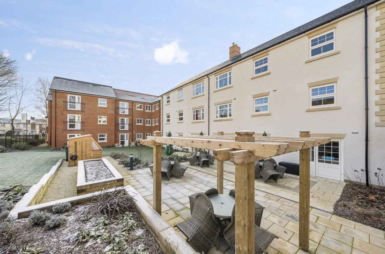 Queen Elizabeth Place, Alton, GU34, photo 10