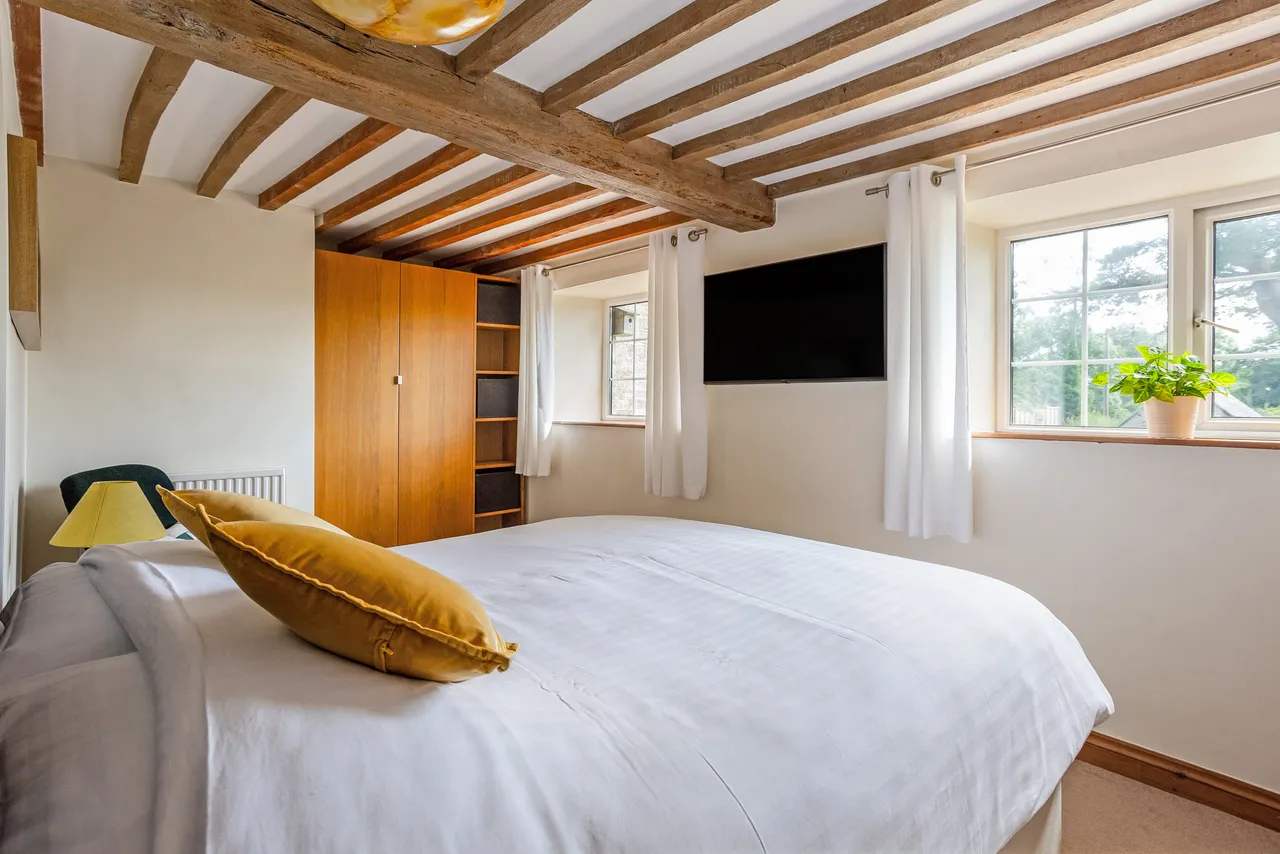 Tetbury Road, Nr. Cirencester, GL7, photo 11