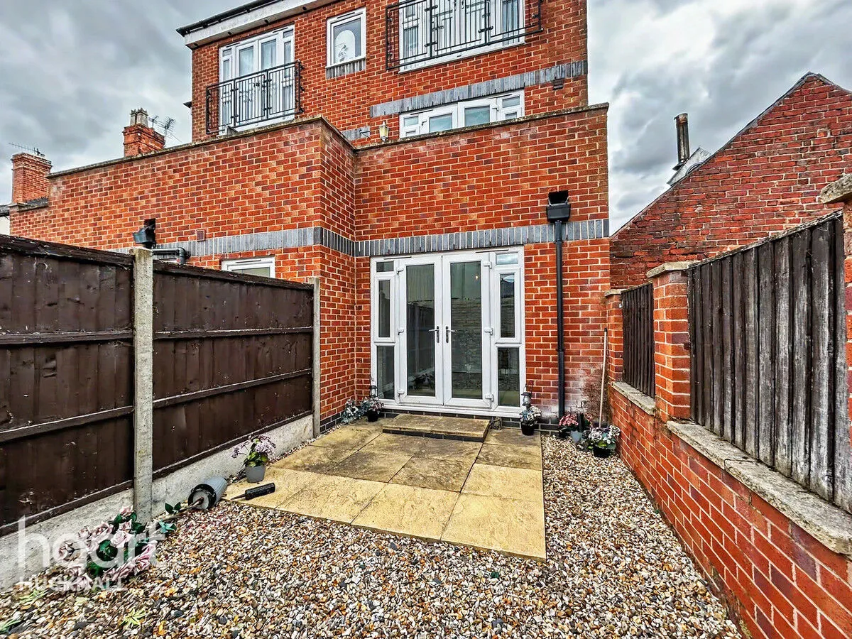 Titchfield Terrace, Nottingham, NG15, photo 11