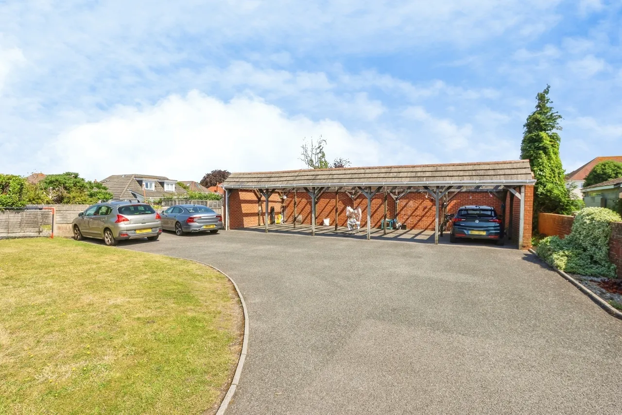 Tatnam Road, Poole, BH15, photo 8