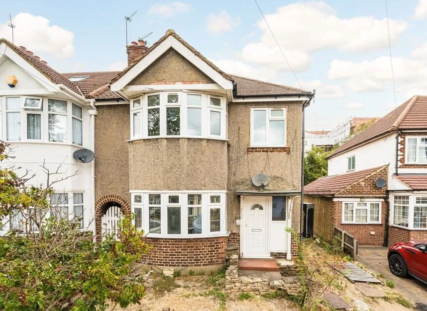 3 bed house for sale — Alderwick Drive, Hounslow, TW3