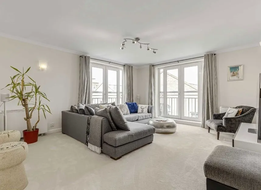 2 bed flat for sale — Millennium Drive, Canary Wharf, E14