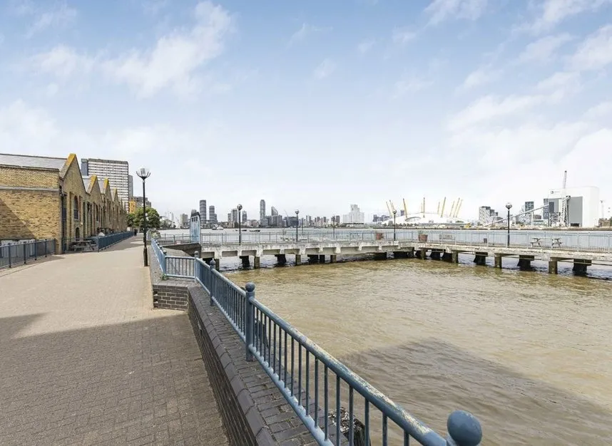 Millennium Drive, Canary Wharf, E14, photo 4