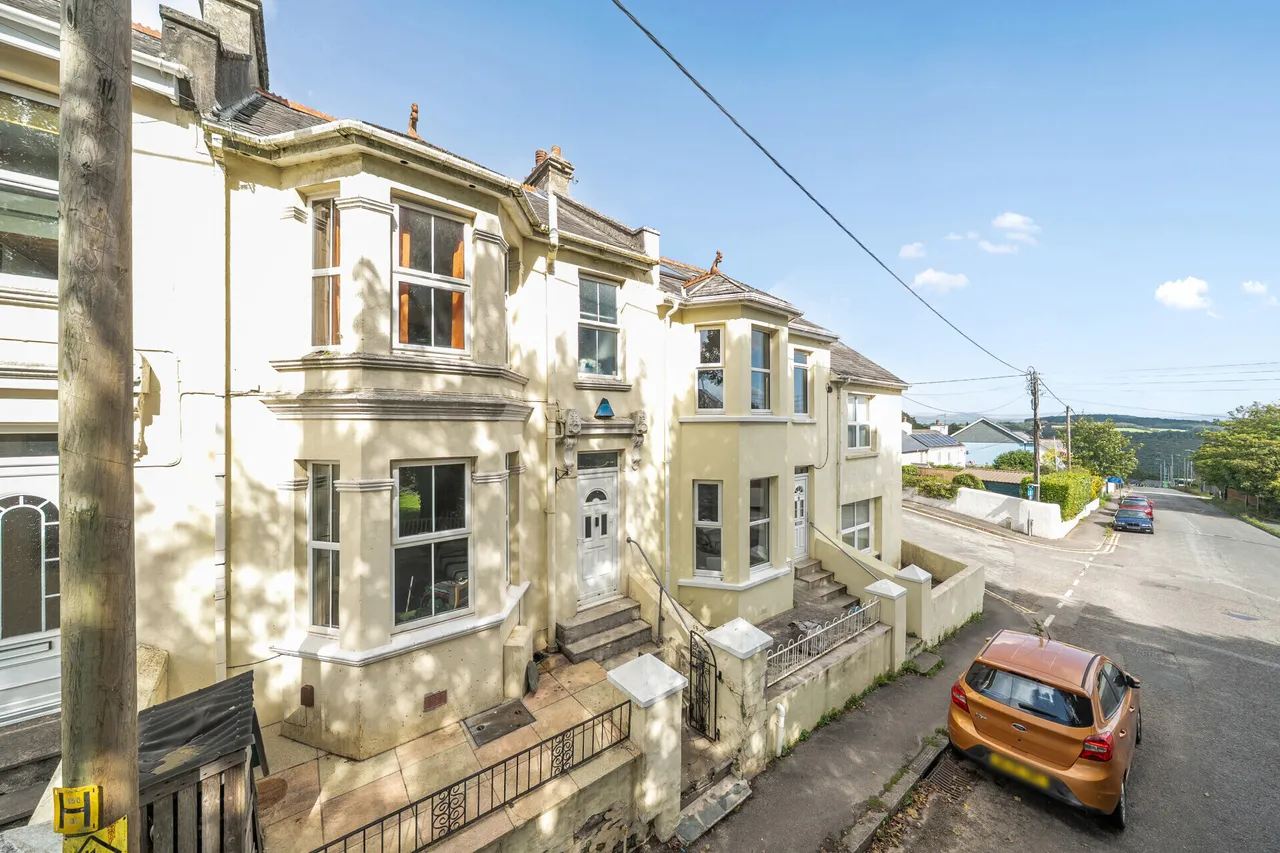 3 bed property for sale, Tamar Terrace, Drakewalls, PL18