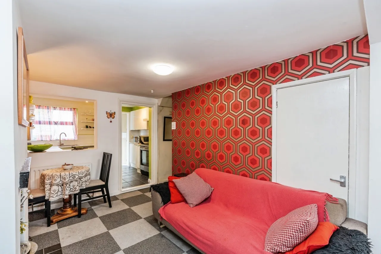 Rumbridge Street, Totton, SO40, photo 7