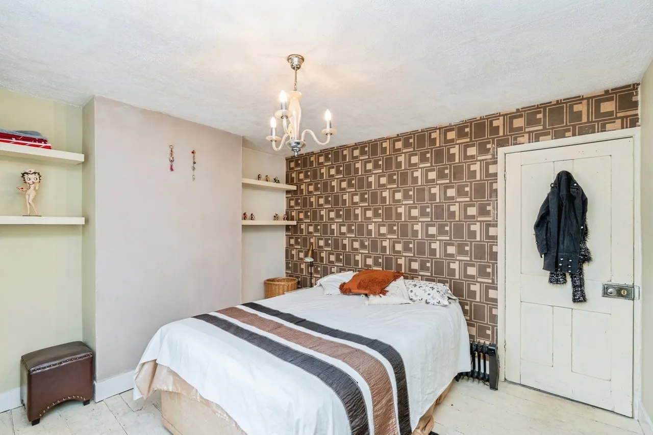 Rumbridge Street, Totton, SO40, photo 18