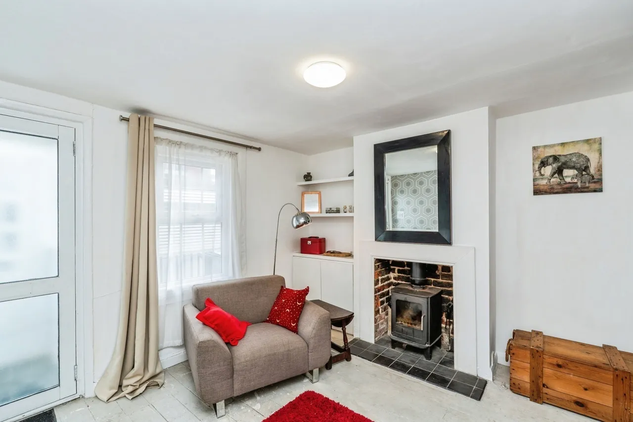 Rumbridge Street, Totton, SO40, photo 8