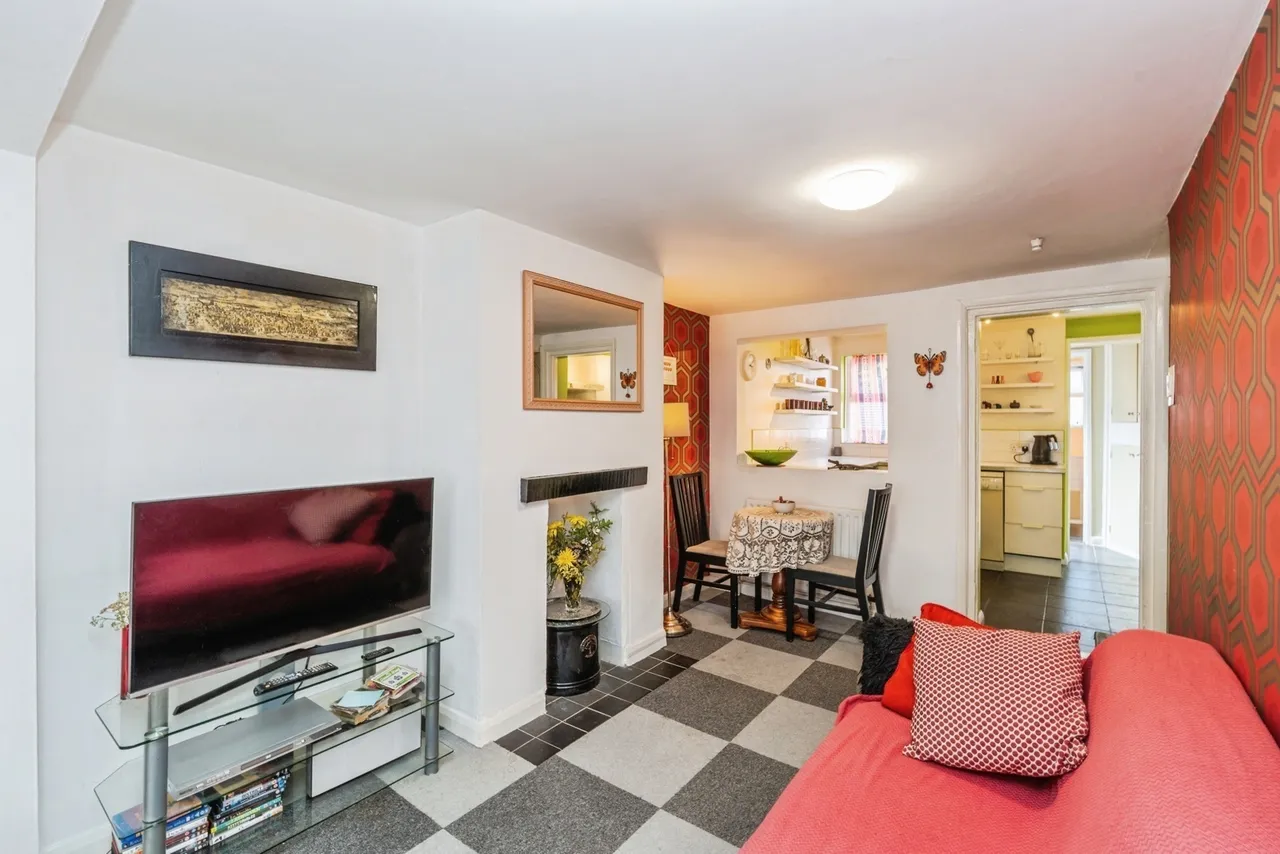 Rumbridge Street, Totton, SO40, photo 5