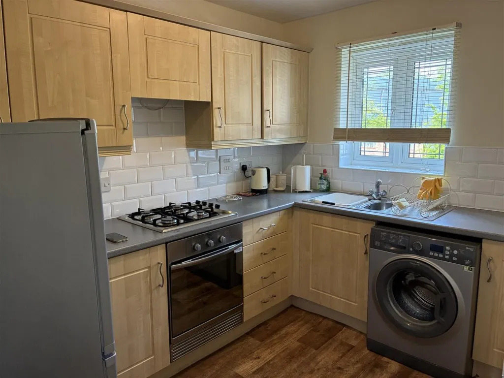 Pumphouse Way, Oldbury, B69, photo 4
