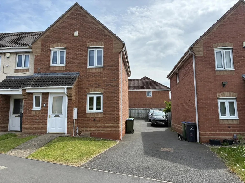 3 bed house for sale, Pumphouse Way, Oldbury, B69