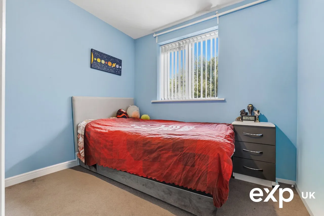 Regina Drive, Nottingham, NG8, photo 16