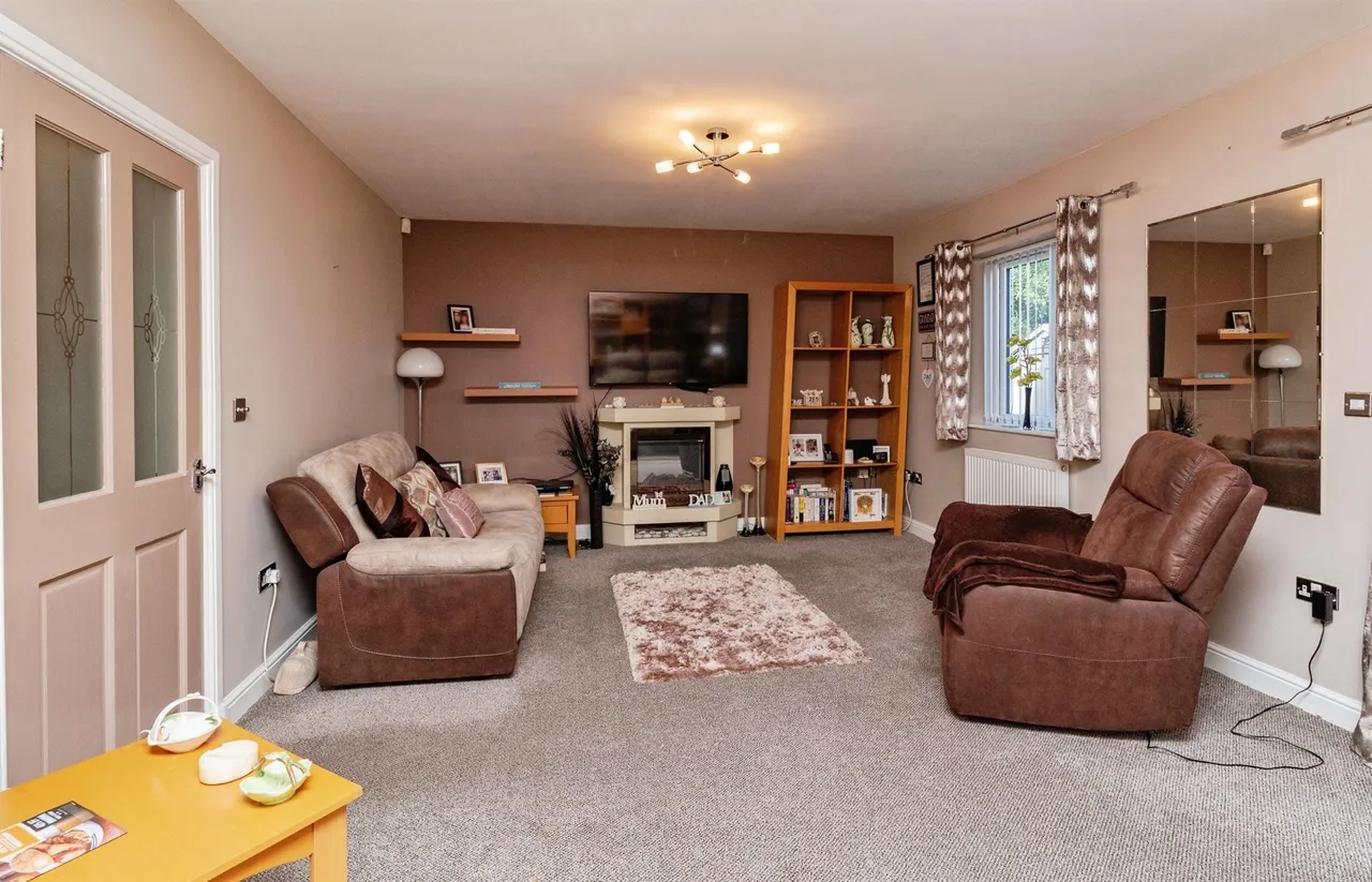 Sandringham Road, Stafford, ST17, photo 11