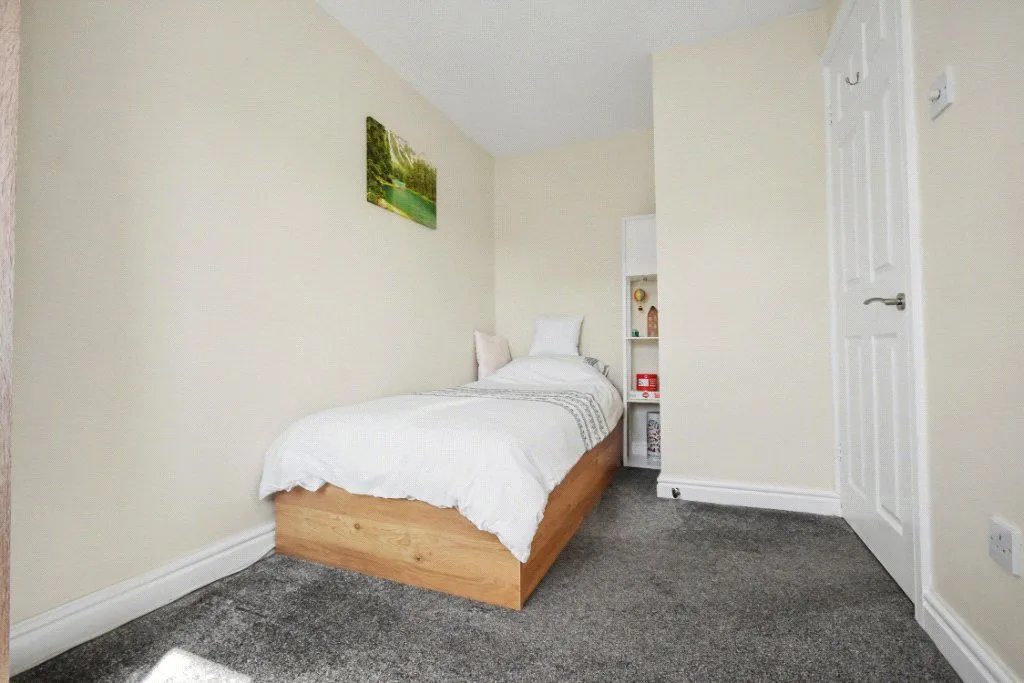 Holme Field, Ossett, WF5, photo 9