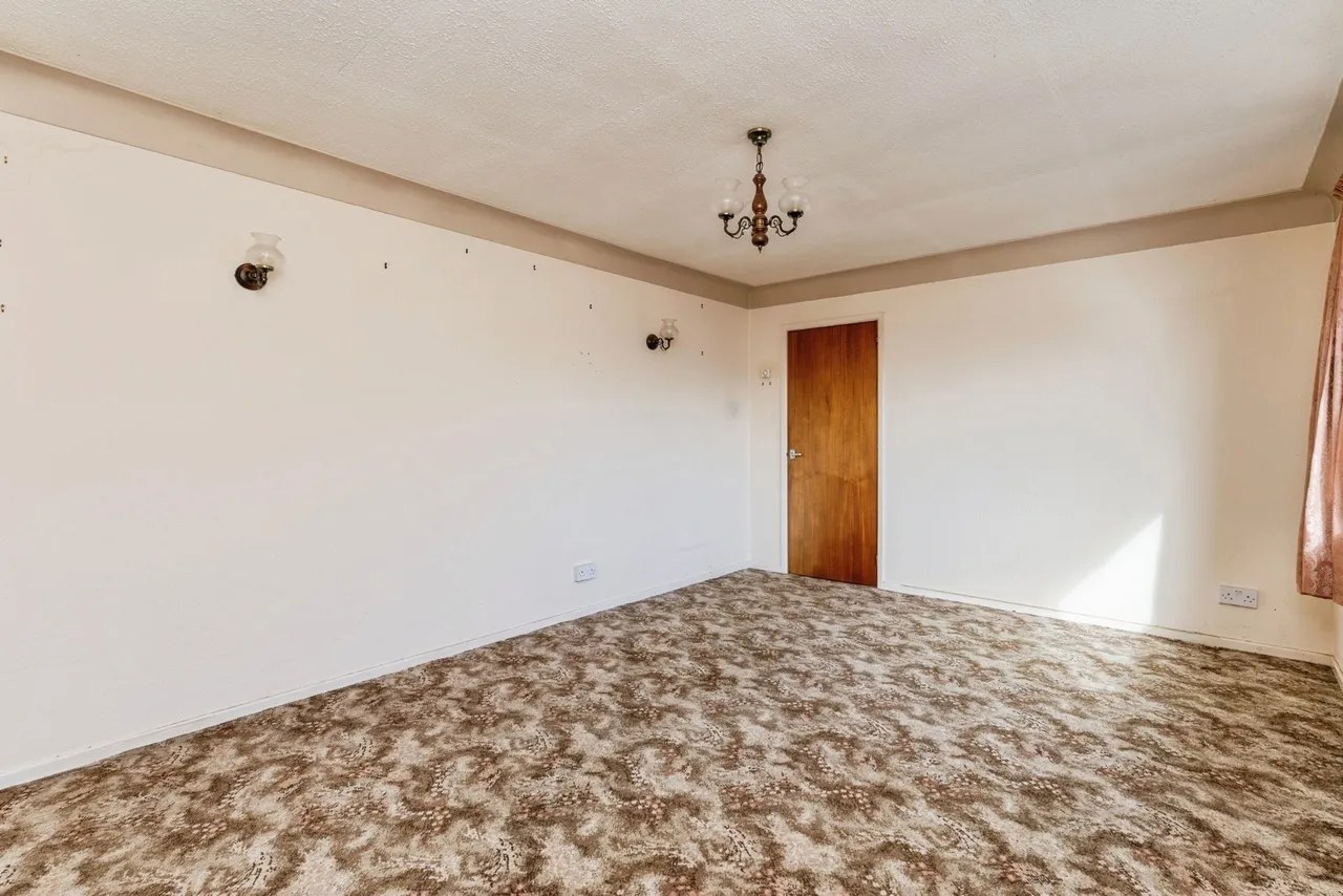 Cae Rhug Lane, Gwernaffield, CH7, photo 6