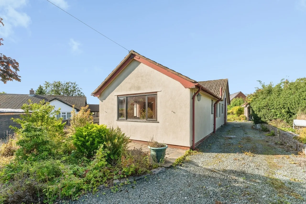 Cae Rhug Lane, Gwernaffield, CH7, photo 26