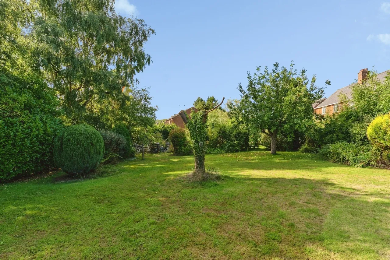 Cae Rhug Lane, Gwernaffield, CH7, photo 29