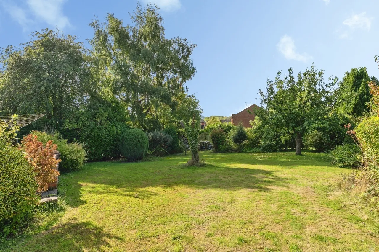Cae Rhug Lane, Gwernaffield, CH7, photo 30