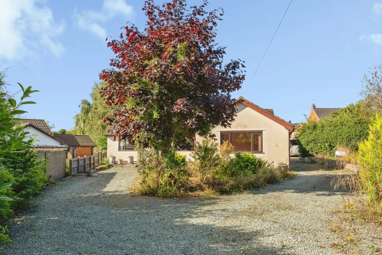 Cae Rhug Lane, Gwernaffield, CH7, photo 27