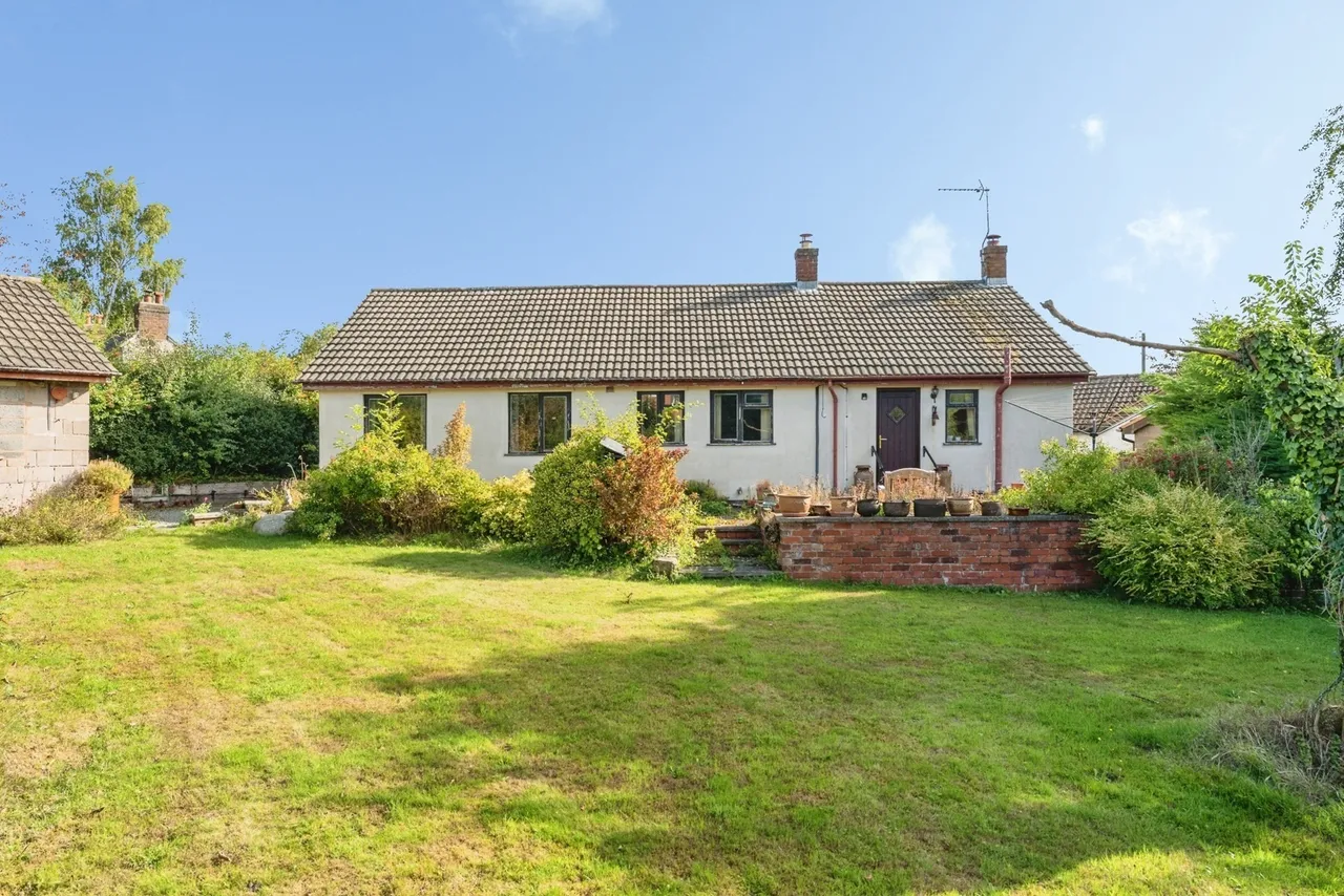 Cae Rhug Lane, Gwernaffield, CH7, photo 3