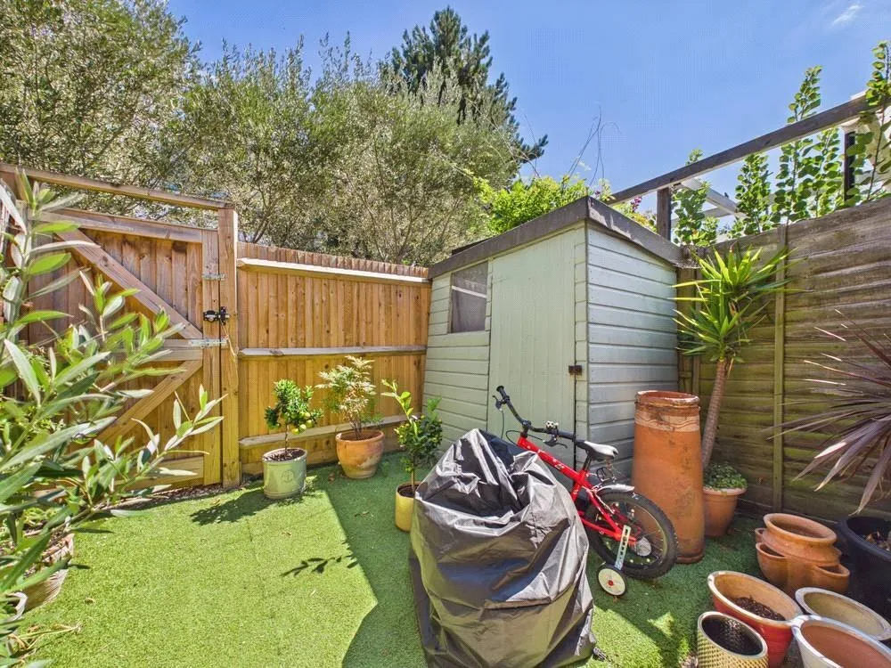 Worple Street, London, SW14, photo 9