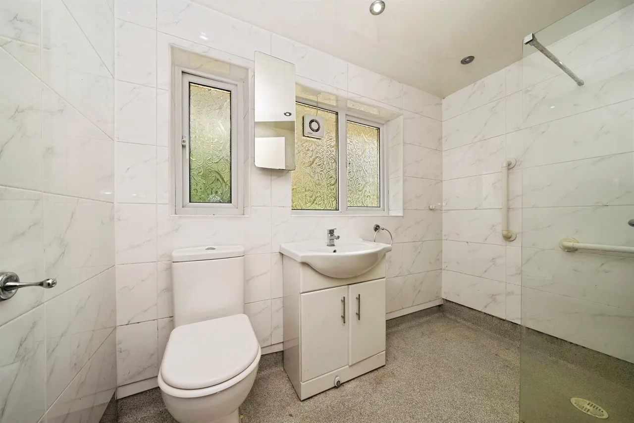 Whitewell Drive, Upton, photo 4