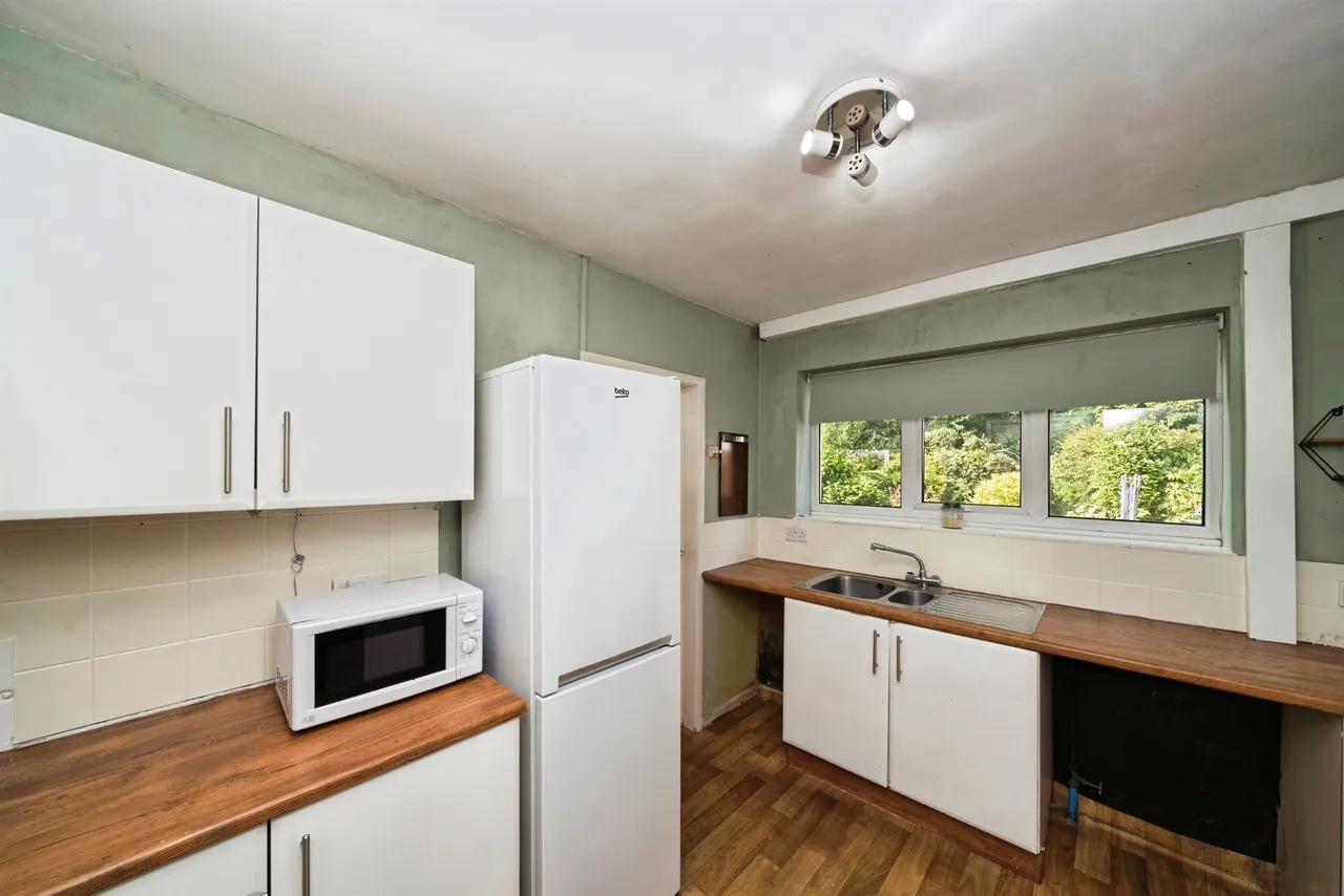 Whitewell Drive, Upton, photo 7