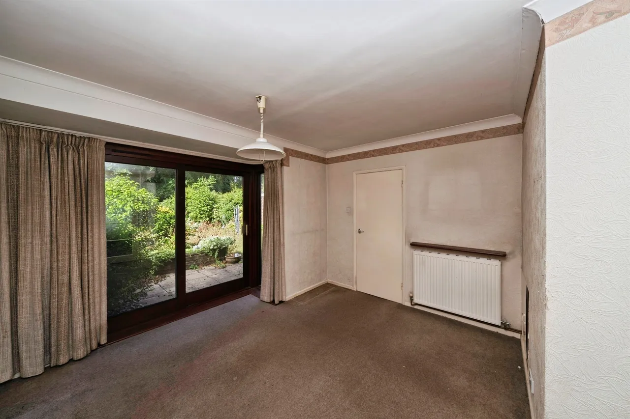 Whitewell Drive, Upton, photo 9