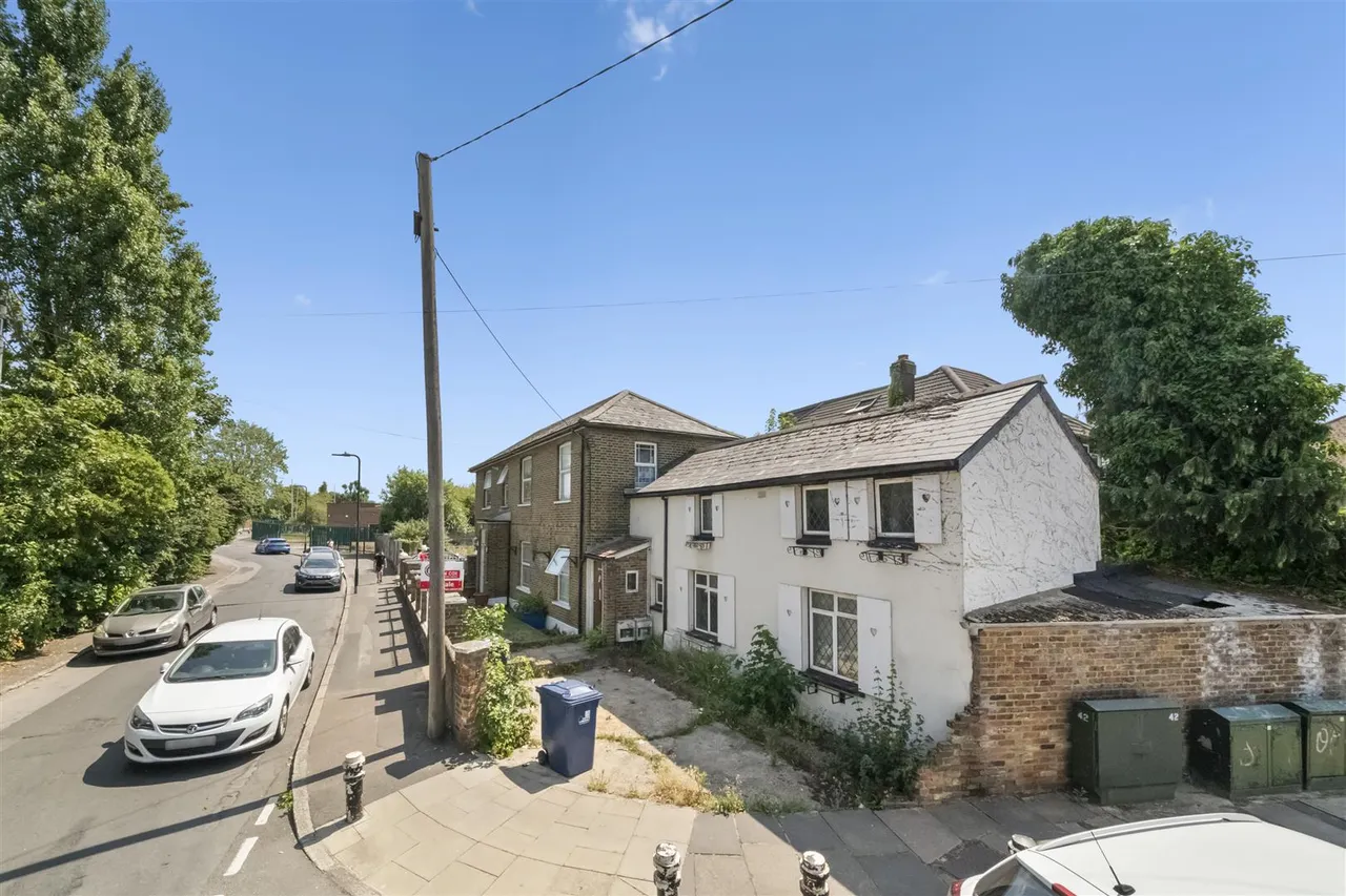 Old Ruislip Road, Northolt, photo 3