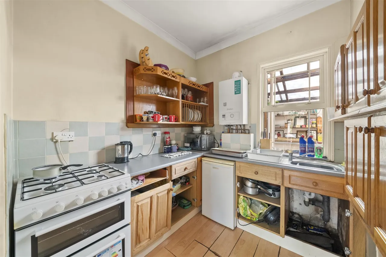 Old Ruislip Road, Northolt, photo 9