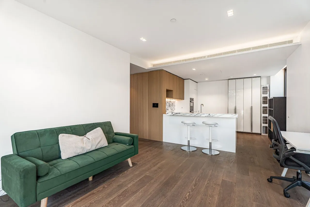 1 bed flat for sale, Casson Square, SE1