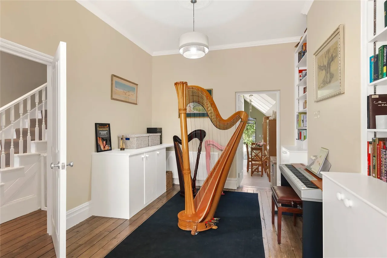Cupar Road, London, SW11, photo 4