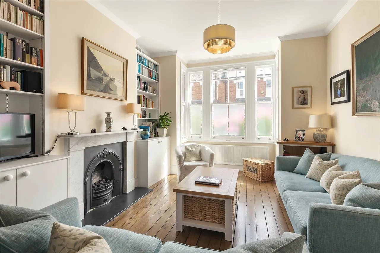 Cupar Road, London, SW11, photo 2
