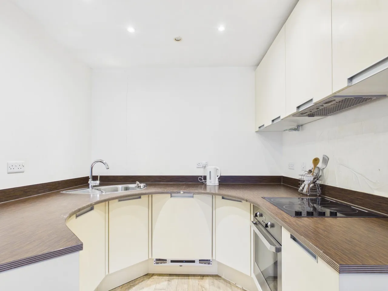 2 bed flat to rent, Essex Street, Birmingham, B5