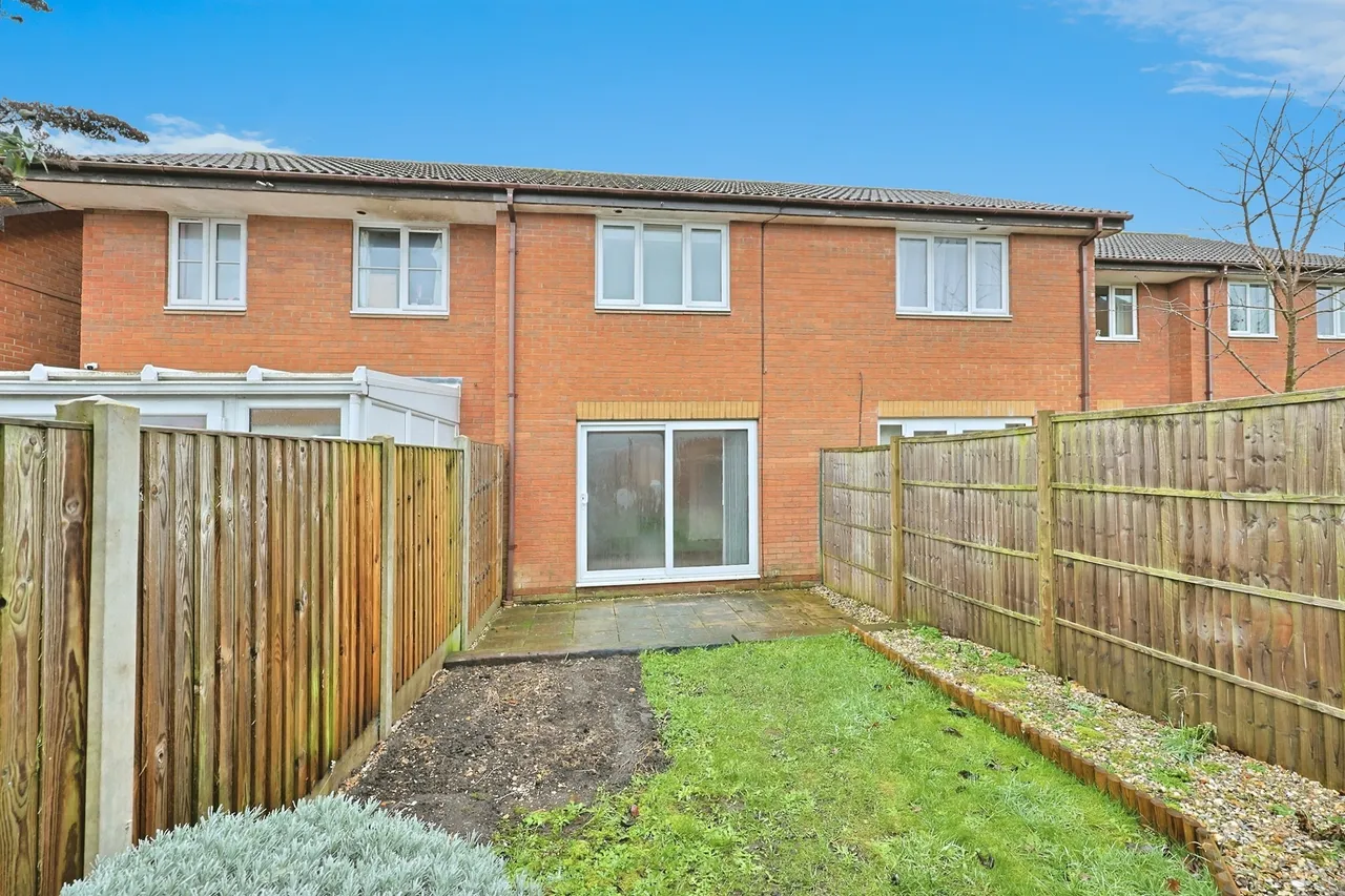 Amsterdam Way, Dereham, photo 3