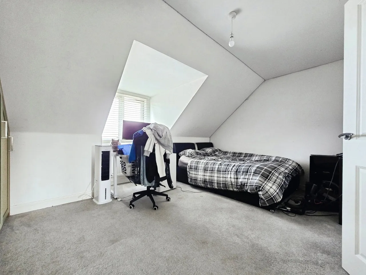Blackburne Way, Tongham, GU10, photo 11