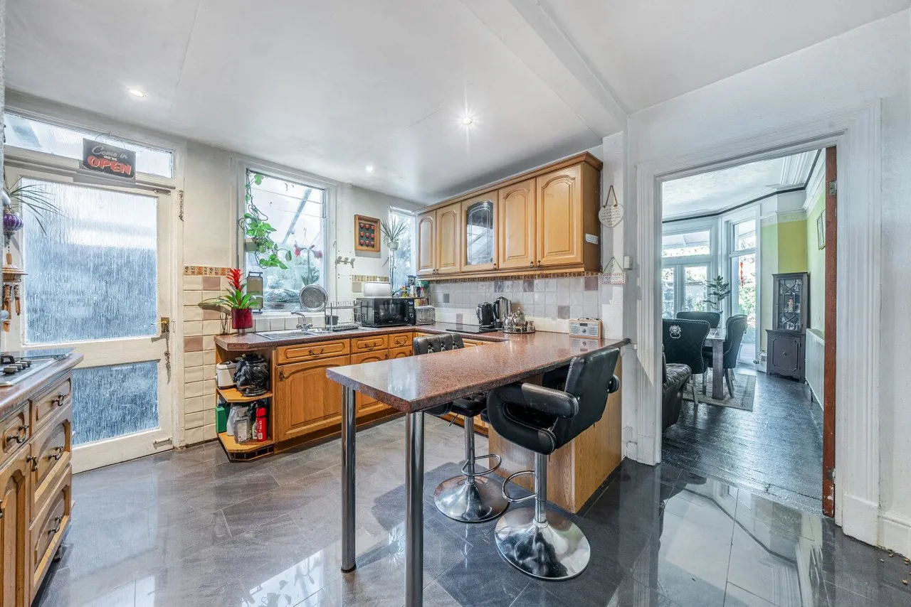 Thornsbeach Road, Catford, London, SE6, photo 3