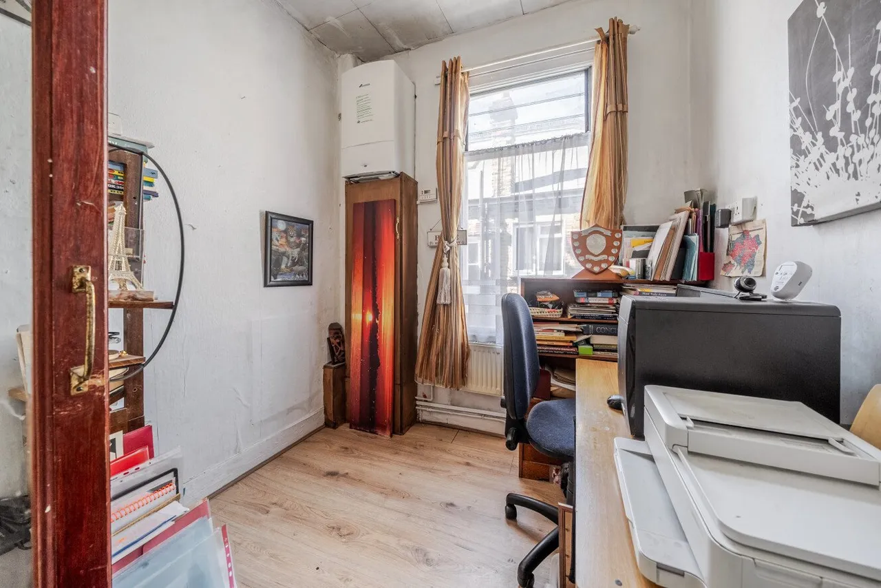 Thornsbeach Road, Catford, London, SE6, photo 8